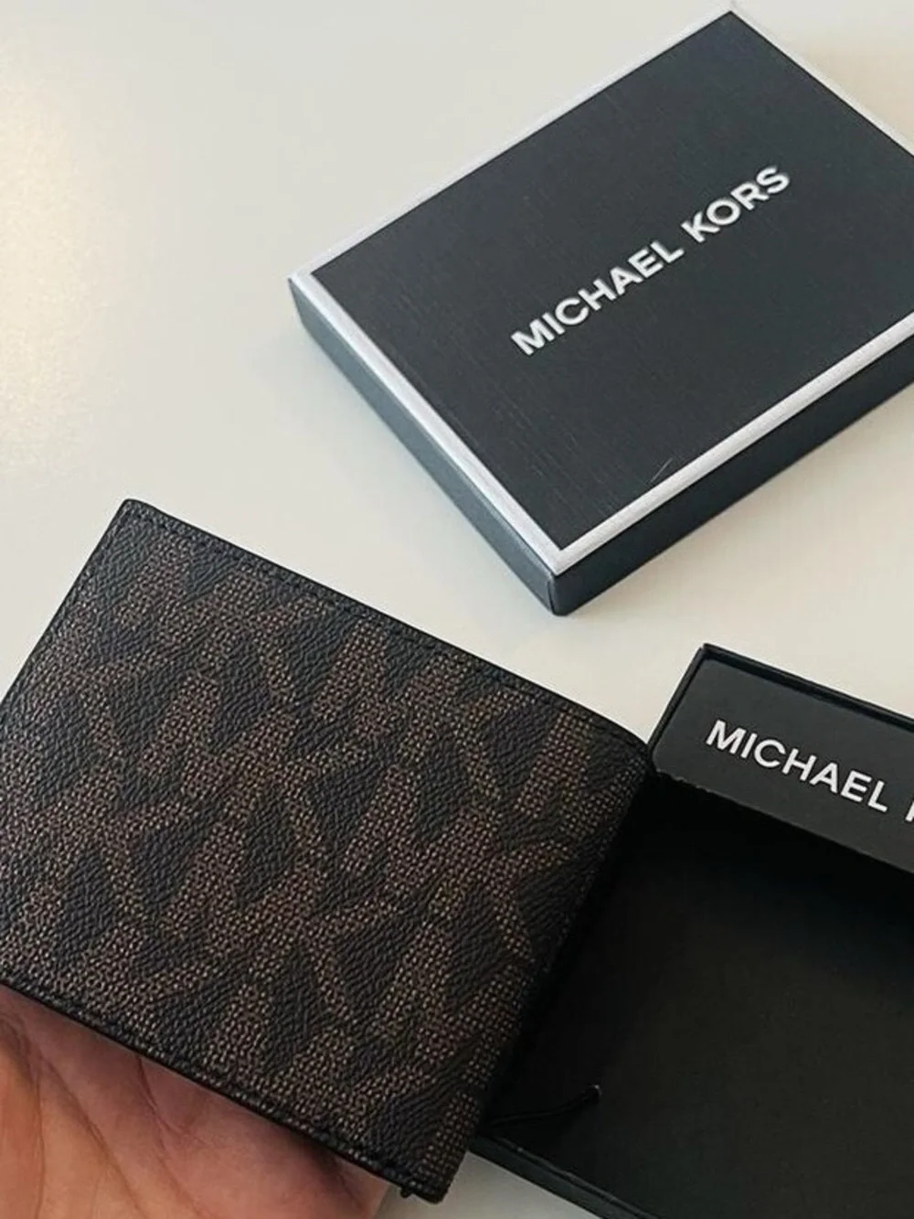 NWT 100% Authentic Michael Kors Brown Monogram Slim Wallet Billfold Style Andy